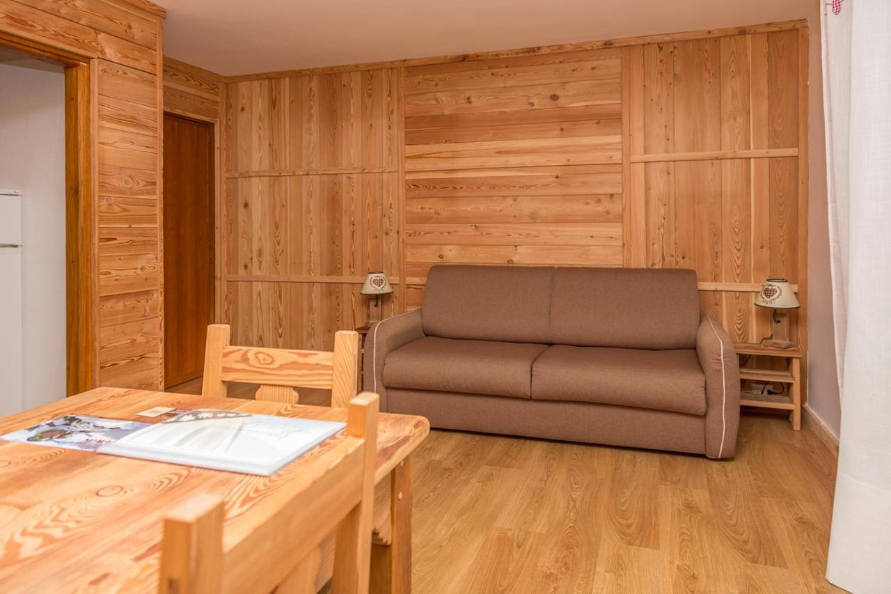 Appartamenti & Wellness Piero Gros Sauze D'Oulx Exterior photo