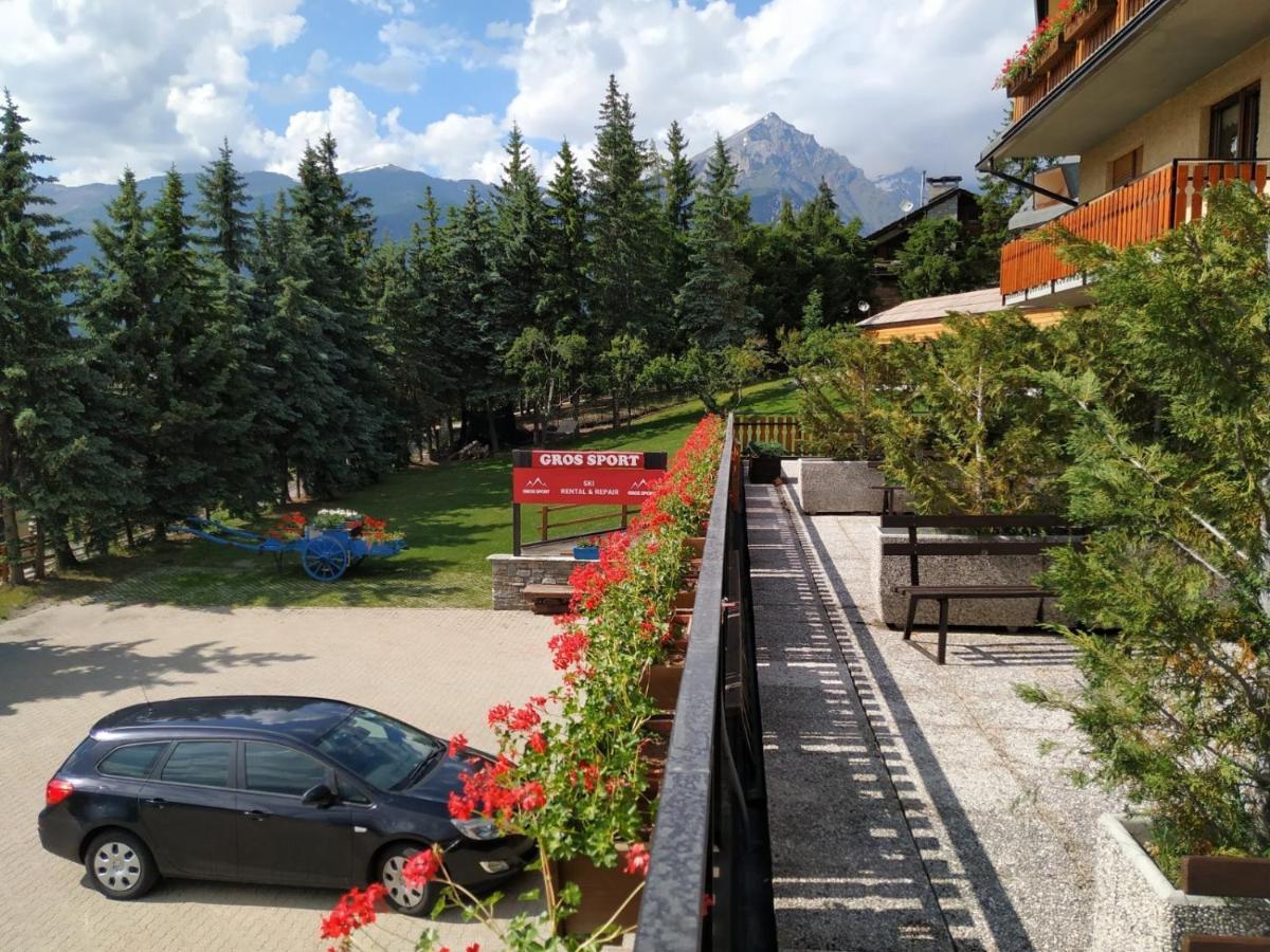Appartamenti & Wellness Piero Gros Sauze D'Oulx Exterior photo
