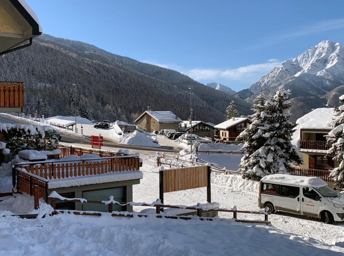 Appartamenti & Wellness Piero Gros Sauze D'Oulx Exterior photo