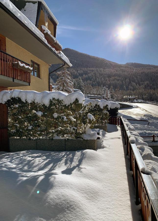 Appartamenti & Wellness Piero Gros Sauze D'Oulx Exterior photo